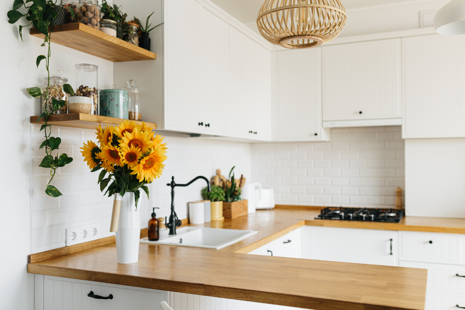 Move or Improve? Why More Homeowners Are Choosing to Renovate